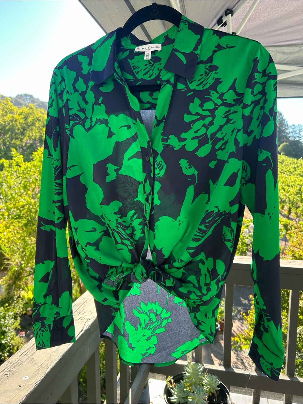 Black and Green Floral Tie-Front Button-Down, silky and elegant